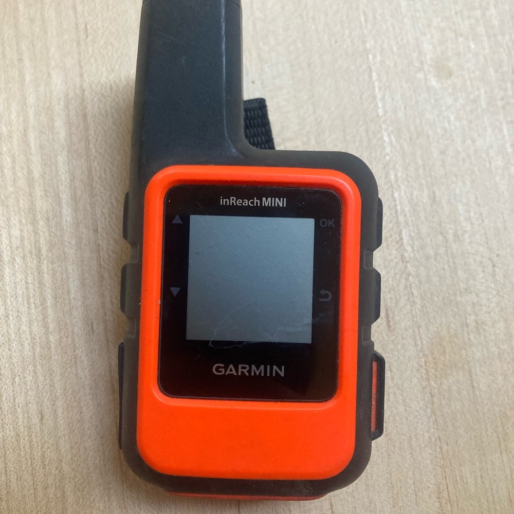 Garmin inReach Mini GPS - Black and Orange